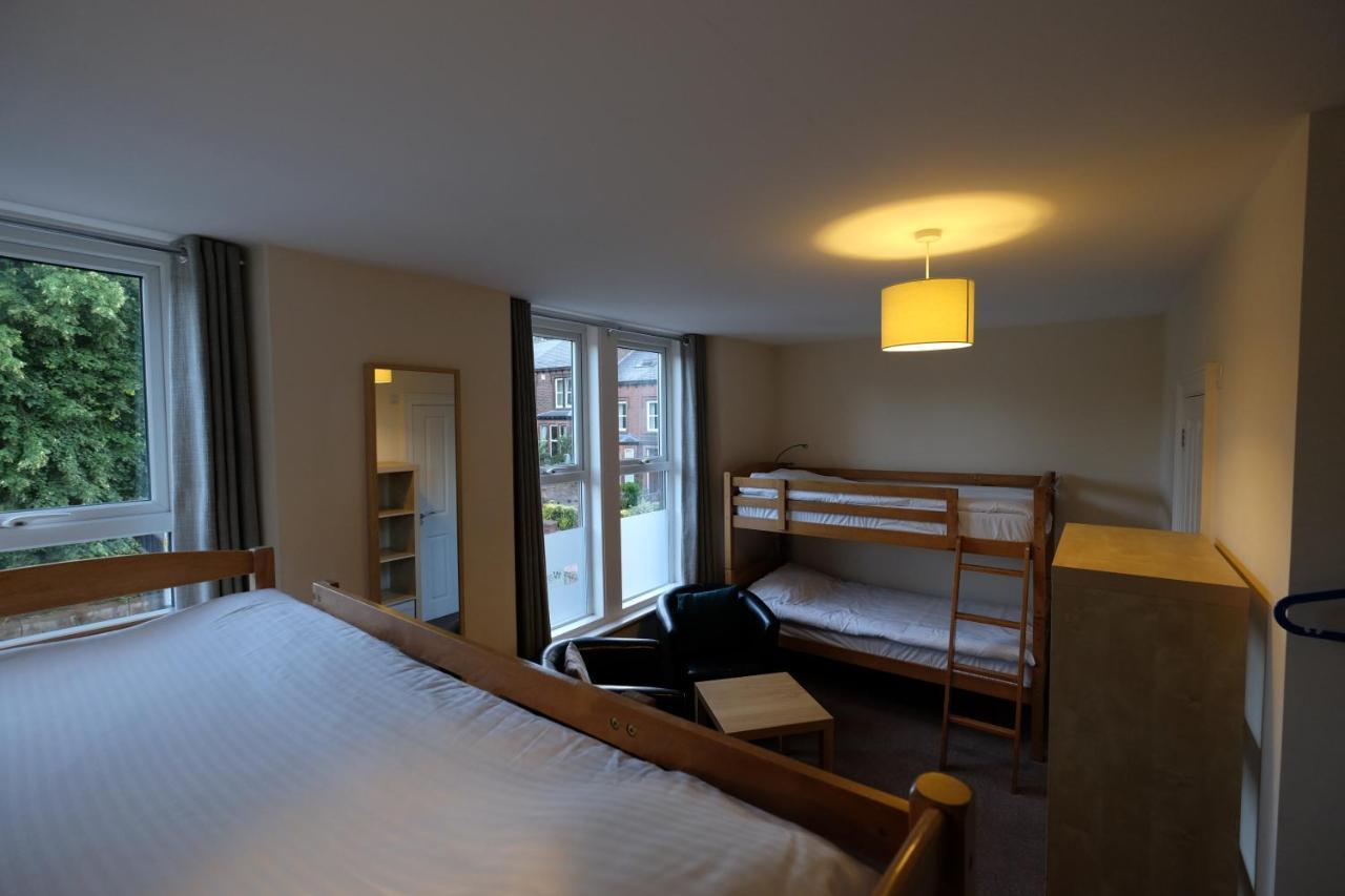 Wayfarers Independent Hostel Пенрит Екстериор снимка