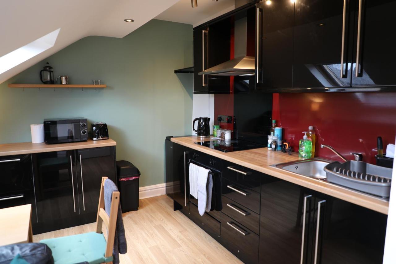 Wayfarers Independent Hostel Пенрит Екстериор снимка