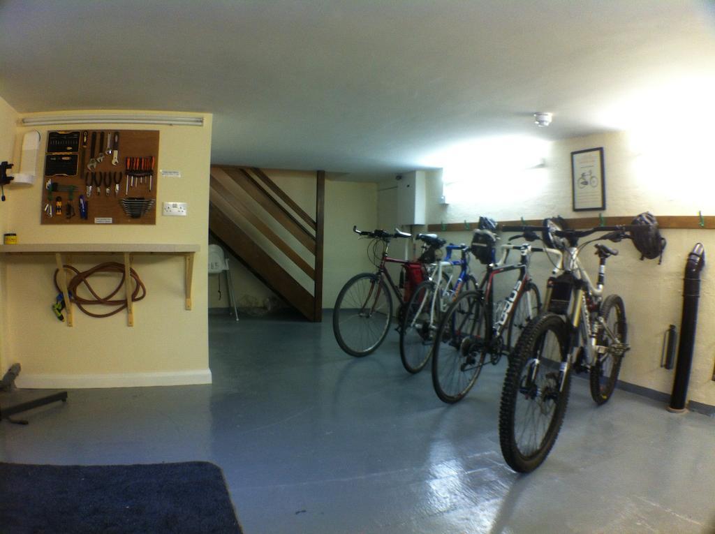 Wayfarers Independent Hostel Пенрит Екстериор снимка